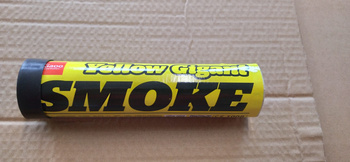 Świeca dymna yellow gigant smoke S4-Y - żółta